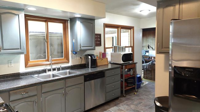 1001 E 4 Th St, House other with 3 bedrooms, 2 bathrooms and null parking in Fowler IN | Image 5
