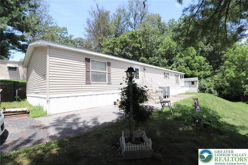 6313 Nisbet Ct, SLATINGTON, PA, 18080-3035 | Card Image