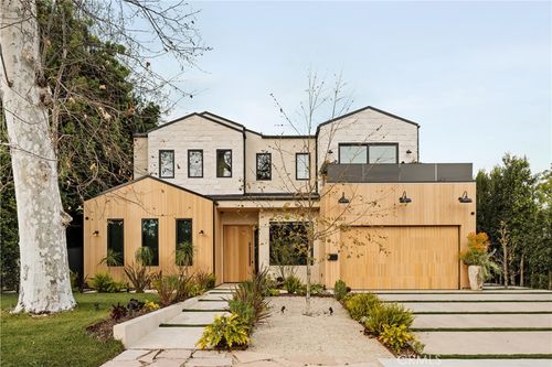 11937 Addison, Valley Village, CA, 91607 | Card Image