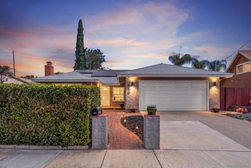 650 Hillward St, Escondido, CA, 92027-2210 | Card Image