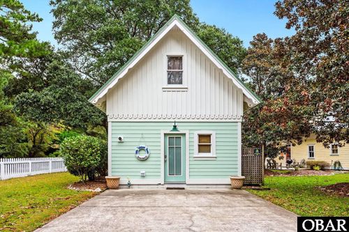 708 Wingina St, Manteo, NC, 27954-9806 | Card Image