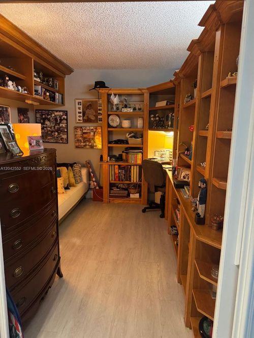 1012b-5200 N Ocean Blvd, Lauderdale By The Sea, FL, 33308-3037 | Card Image