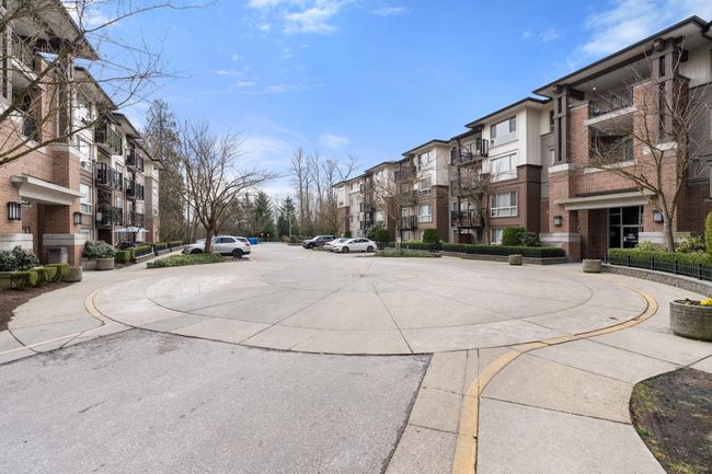 302 - 11667 Haney Bypass, Condo with 2 bedrooms, 2 bathrooms and 2 parking in Maple Ridge BC | Image 2