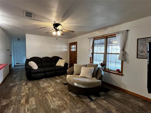 1520 River Fish Rd, Watson, OK, 74963-5070 | Card Image