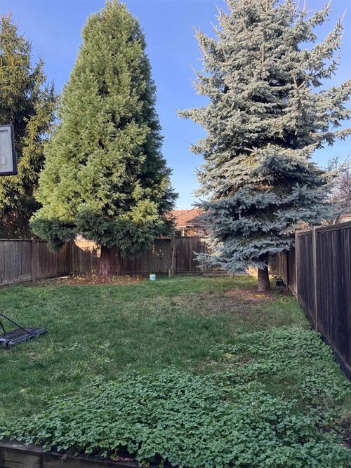 7305 11th Ave, Burnaby, BC, V3N2M9 | Card Image