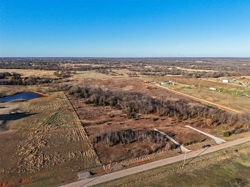 001 York Rd, Lexington, OK, 73051 | Card Image