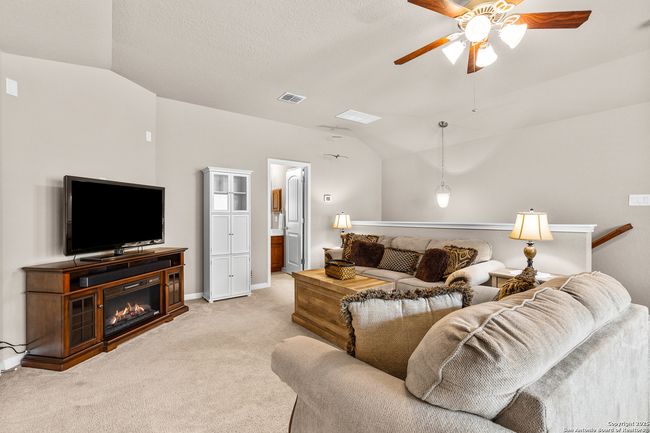 917 Miraflores, House other with 3 bedrooms, 4 bathrooms and null parking in Cibolo TX | Image 34