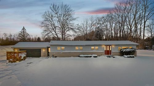 69455 Hicks Rd, Armada, MI, 48005-4238 | Card Image