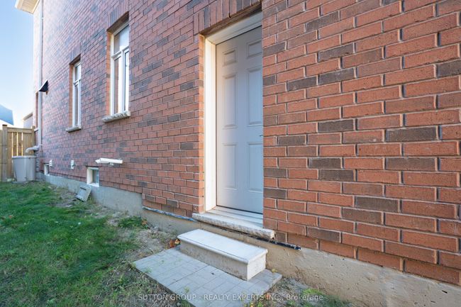 15172 Danby Rd, House other with 5 bedrooms, 5 bathrooms and 2 parking in Georgetown ON | Image 5