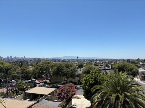 1994 Stanley Ave, Signal Hill, CA, 90755-6016 | Card Image