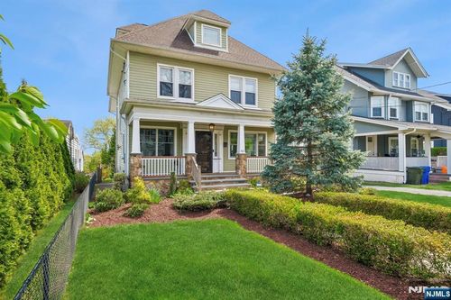 161 Ridge Rd, Rutherford, NJ, 07070-2425 | Card Image