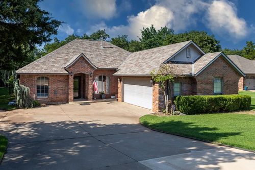 1043 Hidden Oaks Way, Guthrie, OK, 73044 | Card Image