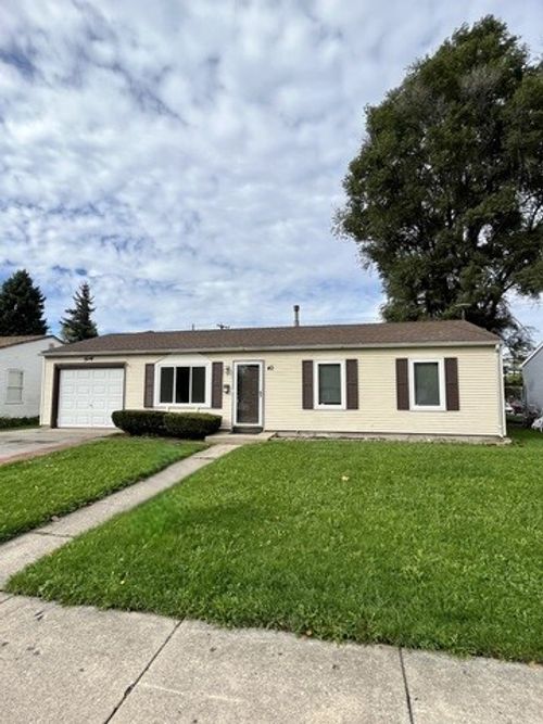 40 Arlington Dr, Romeoville, IL, 60446-1258 | Card Image