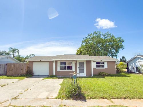 2033 Essex Dr, HOLIDAY, FL, 34691-4632 | Card Image