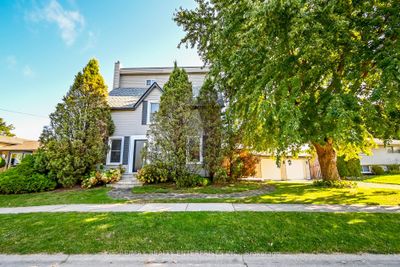 664B Vine St, House other with 5 bedrooms, 3 bathrooms and 6 parking in Saint Catharines ON | Image 2