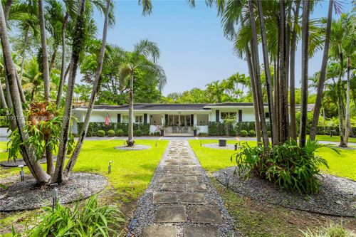 711-711 Sunset Rd, Coral Gables, FL, 33143-6266 | Card Image