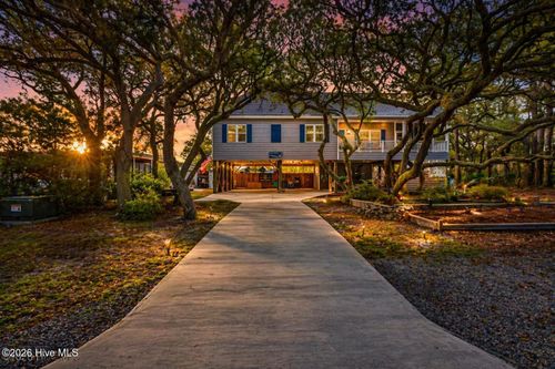 108 Nw 25th St, Oak Island, NC, 28465-7513 | Card Image