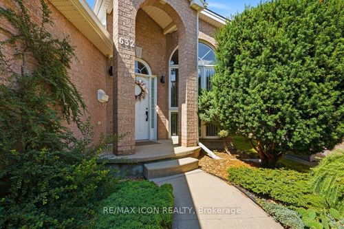 632 Thornwood Dr, London, ON, N6H5J6 | Card Image