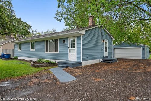 6262 Garden Ct, Warren, MI, 48091-3850 | Card Image