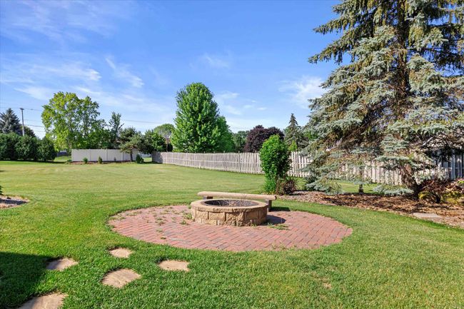 W2543 Skyview Ct, House other with 4 bedrooms, 4 bathrooms and null parking in APPLETON WI | Image 46