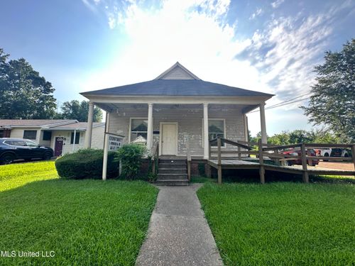 421 S Union St, Canton, MS, 39046-4440 | Card Image