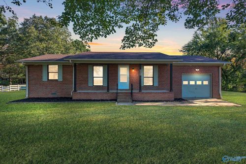 604 Honea Ln, New Hope, AL, 35760-9040 | Card Image