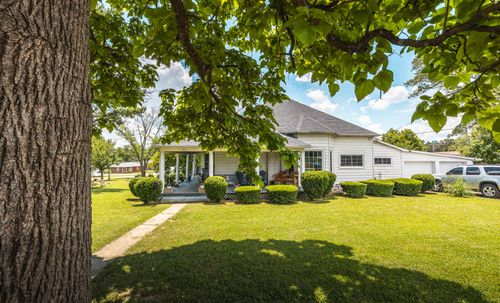 401 W Gibbs St, Salem, MO, 65560-2135 | Card Image