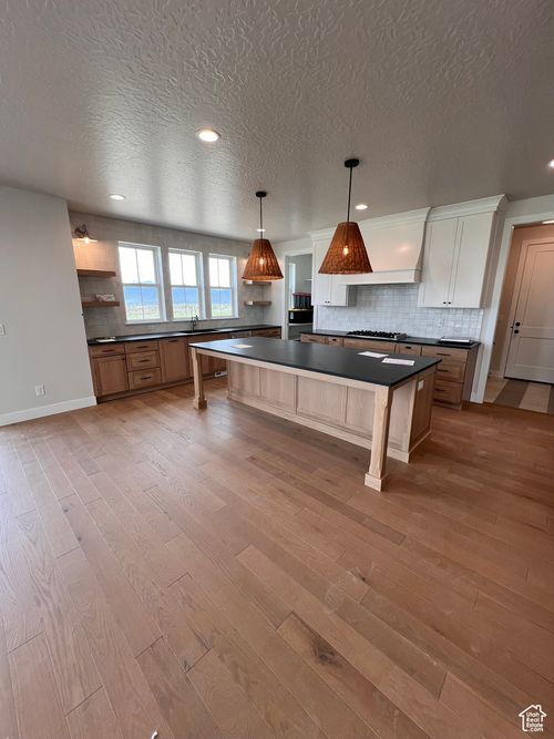 35-302 W Horizon View Loop, Elk Ridge, UT, 84651-5805 | Card Image