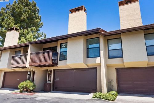 226 Kathy Ellen Dr, Vallejo, CA, 94591-3632 | Card Image