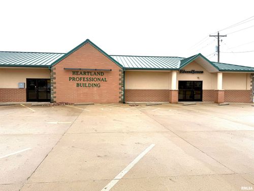 ste-b-215B N Logan St, West Frankfort, IL, 62896-2332 | Card Image