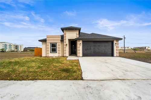 2080 Isabella Dr, Kingsville, TX, 78363-2103 | Card Image