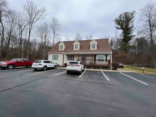202-151 Route 27, Raymond, NH, 03077-1217 | Card Image