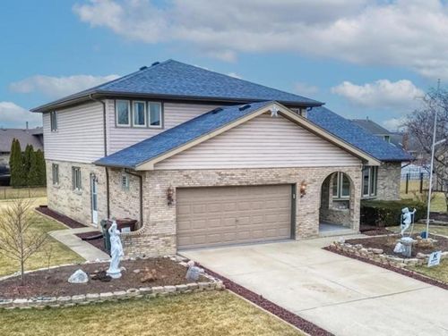 18800 Dickens Dr, Mokena, IL, 60448-9300 | Card Image