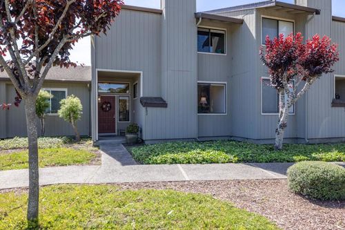 802 Brentwood Ct, Pacific Grove, CA, 93950 | Card Image