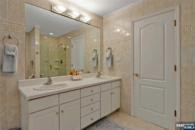 549 Alosio Dr, House other with 4 bedrooms, 4 bathrooms and null parking in River Vale NJ | Image 19