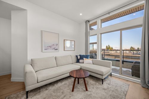 409-4550 Fraser St, Vancouver, BC, V5V4G8 | Card Image