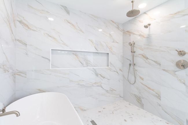 116 Winthrop St, House other with 4 bedrooms, 4 bathrooms and 6 parking in Medway MA | Image 36
