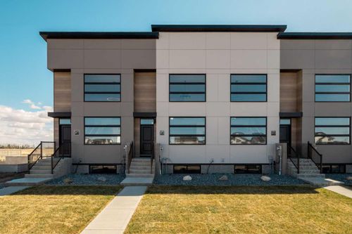 3019 47 St S, Lethbridge, AB, T1K8J7 | Card Image