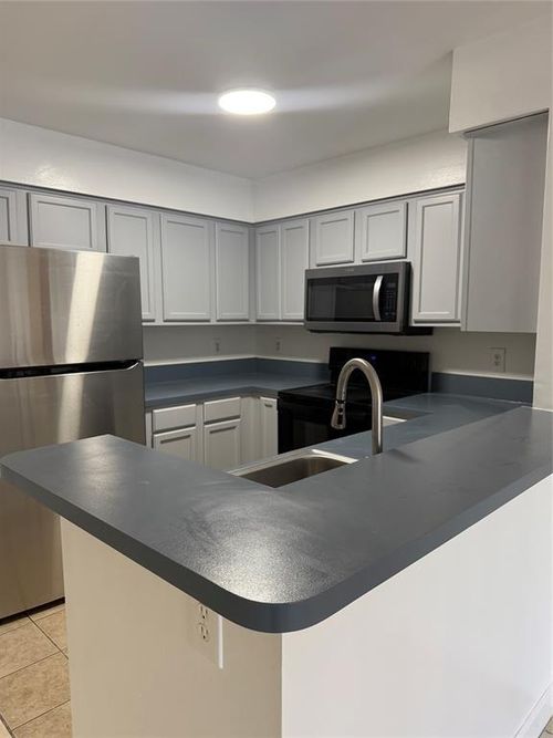 apt-316-7630 Westwood Dr, Tamarac, FL, 33321-2300 | Card Image