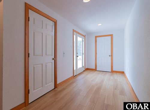 100 Mill Point Rd, Kitty Hawk, NC, 27949-3805 | Card Image