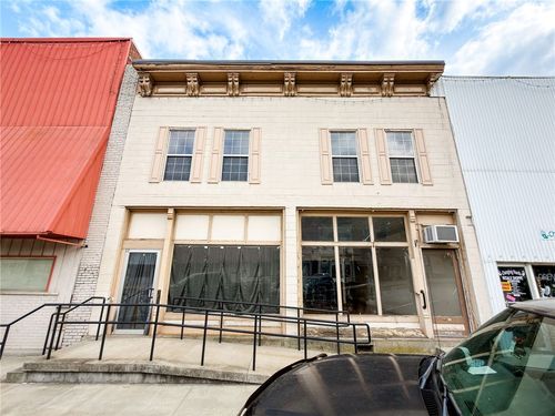 15 W Cumberland St, Martinsville, IL, 62442-1226 | Card Image