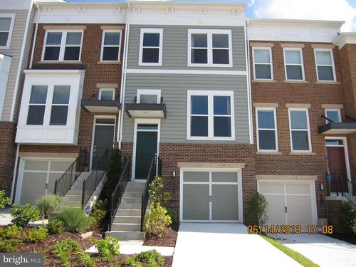 42657 Redeemer Ter, BRAMBLETON, VA, 20148-8070 | Card Image