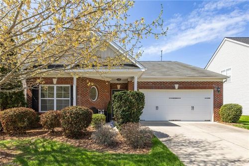5905 Laurel Creek Ct, Greensboro, NC, 27405-8259 | Card Image