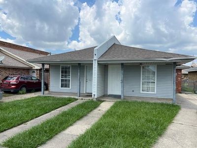 9025-27 Atreus Street, Home with 4 bedrooms, 4 bathrooms and null parking in Chalmette LA | Image 1