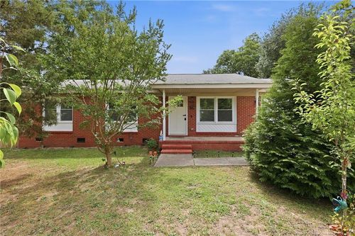 1310 Chilton Dr, Fayetteville, NC, 28314-5408 | Card Image