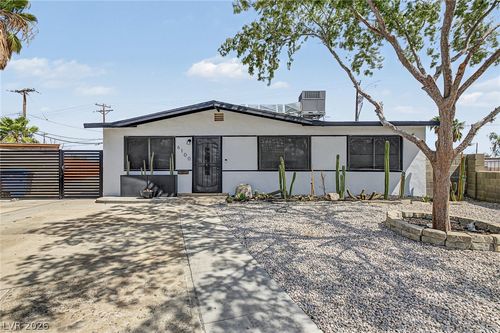 6100 Preston Circle, Las Vegas, NV, 89107 | Card Image