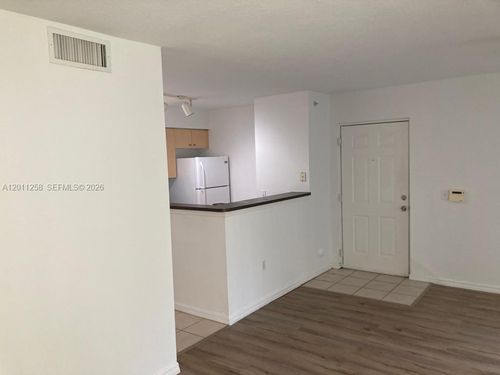 107-4271 San Marino Blvd, West Palm Beach, FL, 33409-7717 | Card Image
