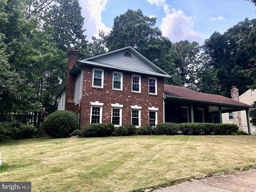12212 Redwood Ct, WOODBRIDGE, VA, 22192-1611 | Card Image