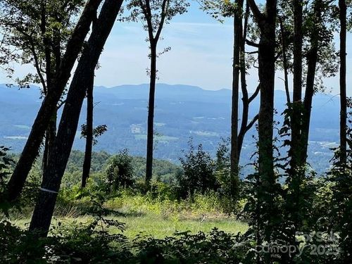 37-462 Garden Ln, Hendersonville, NC, 28792 | Card Image