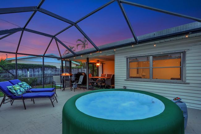 2346 N Wallen Dr, House other with 3 bedrooms, 2 bathrooms and null parking in West Palm Beach FL | Image 7